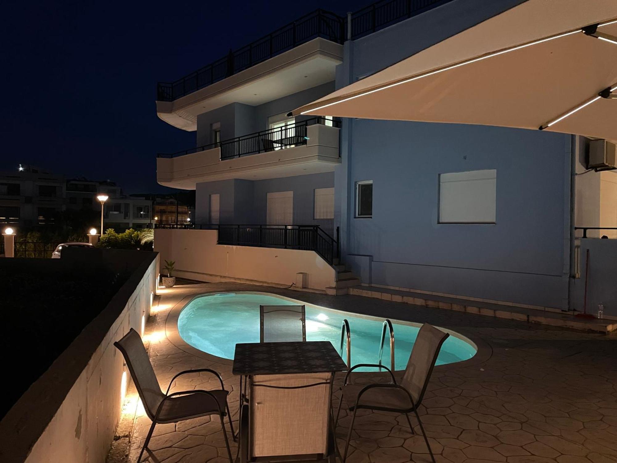 White&Blue Luxury Suites Ialysos  Exteriör bild